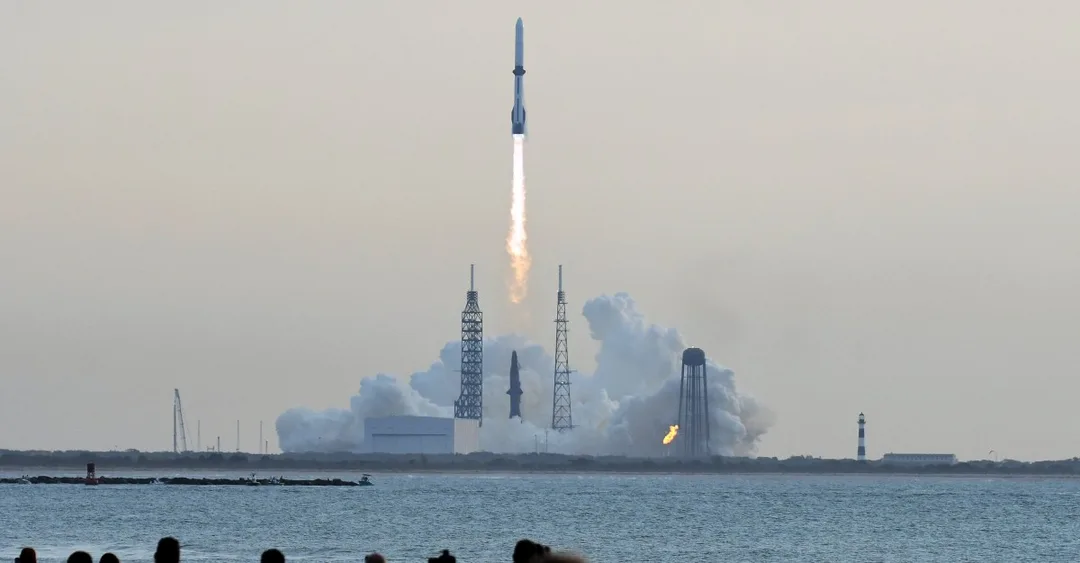 Blue Origin снова посадила ракету — подари космос мечтателю