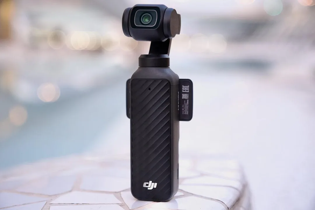 DJI Osmo Pocket 4 — карманная камера, которую хочется подарить