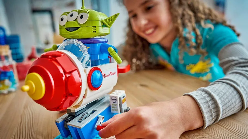 LEGO выпустил коллекцию «История игрушек» — подарок для фанатов Pixar
