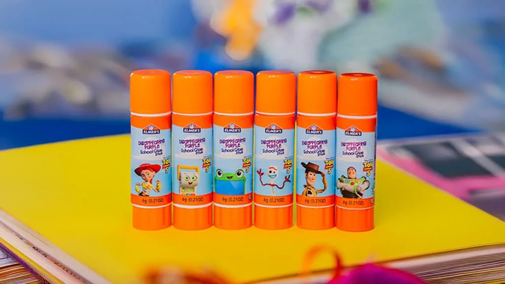 Sharpie и Elmer's выпустили набор «История игрушек 5» — подарок юному творцу